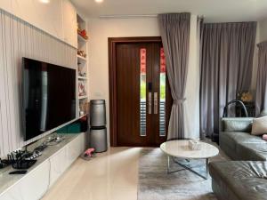 ให้เช่าบ้านเดี่ยว 3 ชั้น หมู่บ้าน เดอะ ซิตี้ เอกมัย-ลาดพร้าว ขนาด  56  ตรว. 4 นอน 5 น้ำ  บ้านสวย  เฟอร์ครบ ใกล้ เซ็นทรัลอีสต์วิลล์ ภาพที่ 3