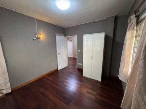 HR 6037 ให้เช่าบ้านเดี่ยว หมู่บ้าน Perfect place รามคำแหง 164 เฟส 1 เฟอร์ครบ ภาพที่ 2