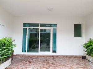 ให้เช่าTownhome2ชั้น 4นอน 3น้ำ 20ตรว.  ซ.มิสทีนต้นๆ รามคำแหง ราษฎร์พัฒนา เงียบสงบ  ภาพที่ 6