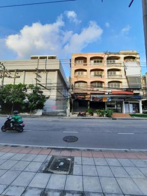 มิสทีน! ให้เช่า ทาวน์เฮ้าส์ 4.5ชั้น  ติดถ.รามคำแหง 161-175  16ตรว. 200 ตรม ใหญ่ 6นอน 4น้ำ 5แอร์	 ภาพที่ 6