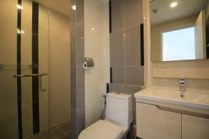 Rent or Sale Artemis Sukhumvit 77 near BTS Onnut, 1 bed pool view ภาพที่ 6