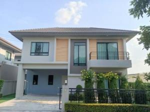 ให้เช่าบ้านเดี่ยว 2 ชั้น โครงการไลฟ์ บางกอก บูเลอวาร์ด รามอินทรา 65 หลังมุม