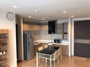 Rhythm Sathorn Private quiet clean 20th floor BTS Saphan Taksin ภาพที่ 3