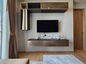 Noble Around Sukhumvit 33 spacious safe quiet 18th floor BTS Phrom Phong ภาพที่ 5