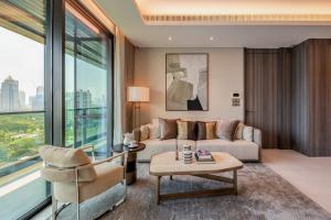 ให้เช่าคอนโด 1 ห้องนอน Sindhorn Tonson สีลม 87 ตร.ม. ติดสวนลุมพินี เฟอร์ Ultra Luxury พร้อมอยู่ ภาพที่ 5