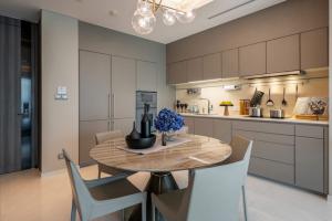 ให้เช่าคอนโด 1 ห้องนอน Sindhorn Tonson สีลม 87 ตร.ม. ติดสวนลุมพินี เฟอร์ Ultra Luxury พร้อมอยู่ ภาพที่ 6