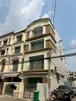 ให้เช่าบ้านกลางเมืองแยกรัชดา - ลาดพร้าว ถนนลาดพร้าว ทาวน์โฮม 4 ชั้น ใกล้ MRT ลาดพร้าว 400 เมตร5 นอน3เอนกประสงค์ 6 น้ำ