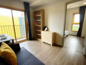 The Base Sukhumvit 50 spacious private quiet 8th floor BTS On Nut