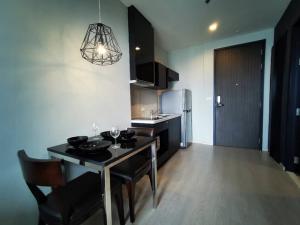 Rhythm Sukhumvit 44 comfortable private quiet 11th floor BTS Phra Khanong ภาพที่ 2