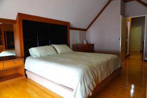 เช่า คอนโด 4 ห้องนอน ยังเพลส ซอยประสานมิตร (สุขุมวิท 23)- Young Place Condo Sukhumvit 23 ภาพที่ 5