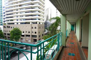 เช่า คอนโด 4 ห้องนอน ยังเพลส ซอยประสานมิตร (สุขุมวิท 23)- Young Place Condo Sukhumvit 23 ภาพที่ 6