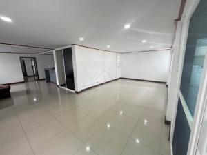 HR 6047 ให้เช่าบ้านเดี่ยว 2 ชั้น 90 ตรว. 5 นอน ซอยพัฒนาการ 53 หมู่บ้านเมืองทอง 2 โครงการ3 ใกล้โรงพยาบาลวิภาราม  ภาพที่ 5
