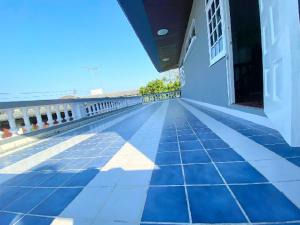 หลังใหญ่ มีสวน 120 ตร.วา.บ้านเดี่ยว 2 ชั้น MRT ศรีนุช 1.6 กม.480 ตร.ม.รร.ลาร์สเกตเวย์ 2.0 กม. 7 นอน 3 น้ำ ภาพที่ 8