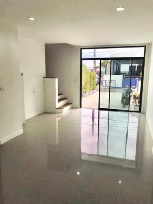 LV52525 ให้เช่า Townhome 3 ชั้น โครงการ Cozy สตรีวิทยา 2 ซอย 23 ใหม่เอี่ยม ลาดพร้าว กรุงเทพมหานคร ภาพที่ 2