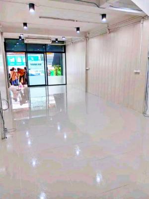 BTSรัชโยธิน 760 ม.BTSเสนานิคม 220 ม. ให้เช่าอาคารพาณิชย์ 4 ชั้น ใหม่ 18 ตร.ม.290 ตร.ม.เมเจอร์ รัชโยธิน 1.3 กม. ร้านค้า 3นอน 3 น้ำ  ภาพที่ 3