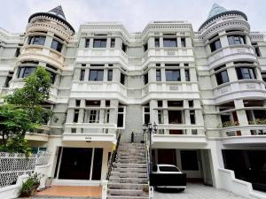 ให้เช่า ทาวน์โฮม 4 ชั้น หลัง มศว. อโศก - พร้อมพงษ์ สุขุมวิท 31 ตกแต่งสวย ใกล้ความสะดวกสบาย - ghd000563R