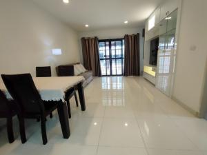 ขายและให้เช่าทฮ. 3 ชั้น ม.บ้านกลางเมือง พระราม 2-พุทธบูชา Built-in พร้อมอยู่ ภาพที่ 3