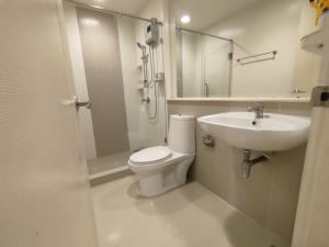 ขายและให้เช่าทฮ. 3 ชั้น ม.บ้านกลางเมือง พระราม 2-พุทธบูชา Built-in พร้อมอยู่ ภาพที่ 8