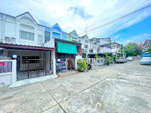 รีโนเวทใหม่ 3 นอน 2 น้ำ 22ตร.วา.ราชภัฏจันทรเกษม 3.8 กม ทาวน์เฮาส์ 2 ชั้น 162 ตร.ม.ม
