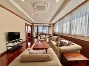 ให้เช่า รวมสุข คอนโด สุขุมวิท 26 ขนาด 330 ตรม. 3 ห้องนอน 4 ห้องน้ำ ใกล้BTS พร้อมพงษ์