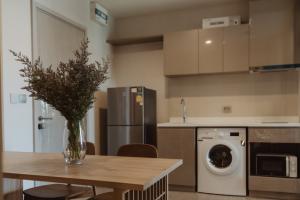 Life Sukhumvit 62 Private comfortable clean 11th floor BTS Bang Chak ภาพที่ 3