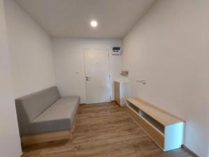 ให้เช่า เสนาคิทท์ ศรีนครินทร์ - ศรีด่าน 26ตรม. พร้อมเข้าอยู่ ภาพที่ 2