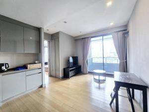Condo. เอ็ม สีลม M Silom 52sq.m. 1 BEDROOM 1 BATHROOM 35000 บ. ไม่ไกลจาก สีลมพลาซ่า ราคาพิเศษ ภาพที่ 2
