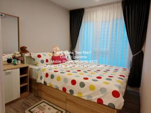 คอนโด. Regent Home Bangna รีเจ้นท์ โฮม บางนา 28ตรม  ใกล้กับ BTS บางนา ราคาสุดพิเศษ เป็นคอนโดพร้อมอยู่ที่มีการตกแต่งภายในเพิ่มเติมได้แบบเรียบหรู และมีทำเลสวยสามารถมองเห็นวิวสวยงาม พร้อมพื้นที่ส่วนกลาง และสิ่งอำนวยความสะดวกครบครัน ทั้งสระว่ายน้ำ ห้องออ ภาพที่ 5
