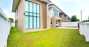 สนามกอล์ฟวินด์เซอร์ปาร์ค500ม.ไม่เคยอยู่ ให้เช่าคฤหาสน์ 2ชั้น 405 ตร.ม.105 ตร.วา.  3-4นอน MRT สุวินทวงศ์ 7.7กม.  3น้ำ ตลาดยิ่งเจริญทรัพย์  ภาพที่ 5