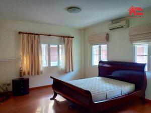 ให้เช่าบ้านเดี่ยว  2 ชั้น เนื้อที่ 90ตร.ว พื้นที่ใช้สอย 280ตร.ม 5ห้องนอน 4ห้องน้ำ เฟอร์บางส่วน ถนนสุขุมวิท 77 อ่อนนุช  ราคาเช่า 35,000 บ/ด ภาพที่ 8
