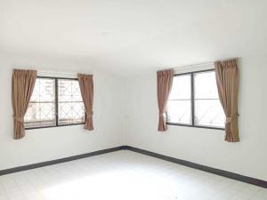 บ้านเดี่ยวให้เช่า 4นอน 62 ตรว. Heathfield Inter Sch. 2.9กม. RAIS 3กม.242 ตรม.  สัมมากรเพลส500ม. ถนนรามคำแหง106-114  2น้ำ 3ที่จอดรถ  ภาพที่ 2