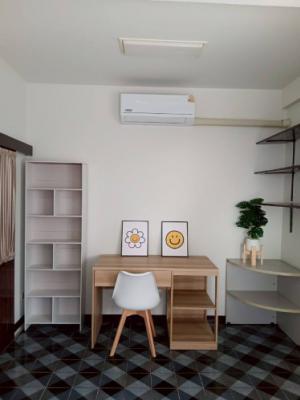 ให้เช่าบ้านเดี่ยว2ชั้น ถนน สุขุมวิท54 รีโนเวทใหม่ทั้งหลัง แอร์เฟอร์นิเจอร์ครบ มี3ห้องนอน2ห้องน้ำ ราคาเช่าเดือนละ50,000บาท