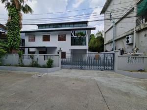 HR 5984 ให้เช่าบ้านเดี่ยว2ชั้น 200 ตร.ม.ย่านโชคชัย4ลาดพร้าว ใกล้MRTโชคชัย4ใกล้นาคนิวาส ลาดพร้าววังหิน เลียบด่วน เหมาะทำโฮมออฟฟิศ