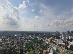ให้เช่า Penthouse Duplex สุดหรู 2 ชั้น The Four Wings Residence Srinakarin ขนาด 300 ตร.ม. 3 นอน ห้องมุม ชั้นบนสุด วิวเมือง ไม่โดนบล๊อควิว ภาพที่ 4