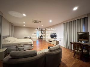 บ้าน มบ.แกรนด์บางกอก บูเลอวาร์ด รัชดา-รามอินทรา 5นอน6ห้องน้ำ 180000 BAHT   ถูกสุด เป็นบ้านหรูพร้อมอยู่ มีการตกแต่งภายในเพิ่มเติมได้แบบเรียบหรู และมีทำเลสวยสามารถมองเห็นวิวเมือง พร้อมพื้นที่ส่วนกลาง และสิ่งอำนวยความสะดวกครบครัน ทั้งสระว่ายน้ำ ห้องออกก ภาพที่ 4