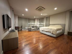 บ้าน มบ.แกรนด์บางกอก บูเลอวาร์ด รัชดา-รามอินทรา 5นอน6ห้องน้ำ 180000 BAHT   ถูกสุด เป็นบ้านหรูพร้อมอยู่ มีการตกแต่งภายในเพิ่มเติมได้แบบเรียบหรู และมีทำเลสวยสามารถมองเห็นวิวเมือง พร้อมพื้นที่ส่วนกลาง และสิ่งอำนวยความสะดวกครบครัน ทั้งสระว่ายน้ำ ห้องออกก ภาพที่ 6