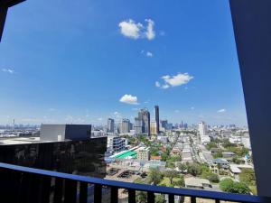 Whizdom Essence spacious quiet safe 14th floor BTS Punnawithi ภาพที่ 8