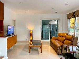 ให้เช่า ทาวน์เฮ้าส์ 3 ชั้น URBAN SATHORN สาทร ราชพฤกษ์ ใกล้ BTSบางหว้า พื้นที่ 48 ตรว 3นอน 5น้ำ ตกแต่งใหม่ทั้งหลัง สภาพบ้านใหม่ - ghd000571R ภาพที่ 2