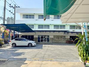เซ็นทรัล ลาดพร้าว 4.2กม. MRT ลาดพร้าว 3.5กม.ให้เช่าอาคารพาณิชย์ 3 ชั้น 755 ตร.ม. 405ตร.วา.11 นอน 8น้ำ ติดแอร์ใหม่ ถ.ลาดพร้าว67-73    ภาพที่ 5