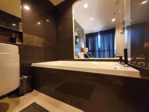 Rhythm Sathorn Clean safe comfortable 11th floor BTS Saphan Taksin ภาพที่ 3