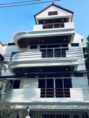 ให้เช่าบ้านเดี่ยว ซอยสุขุมวิท31  ใกล้ มศว.ประสานมิตร 4 ชั้น ใกล้รถไฟฟ้า บีทีเอสพร้อมพงษ์ และ บีทีเอสสถานีอโศก , ใกล้เอ็มโพเรียม, เทอมินอล21
