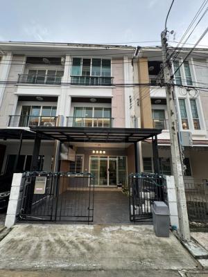 ให้เช่าทาวน์โฮม 3 ชั้น 3 ห้องนอน บ้านกลางเมืองสาทร-ตากสิน 2 ใกล้ BTS วุฒากาศ ติดตั้งโซลาร์เซลล์ช่วยประหยัดไฟ 