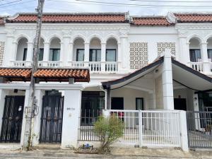 For Rent : Town home near Super Cheap Market, 3 Bedroom 3 Bathroom