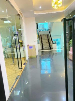 เหม่งจ๋าย ประชาอุทิศ รร.นานาชาติสิงคโปร์ 2. กม.อาคารพาณิชย์ 5 ชั้น+ ดาดฟ้า ตกแต่งใหม่ 1,500 ตร.ม.375 ตร.วา.ทำเลดีเยี่ยม    11 ห้อง 6 น้ำ ภาพที่ 6